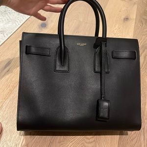 SacDuJour small noir, gold hardware soft leather. Shoulder strap, dust bag, key.